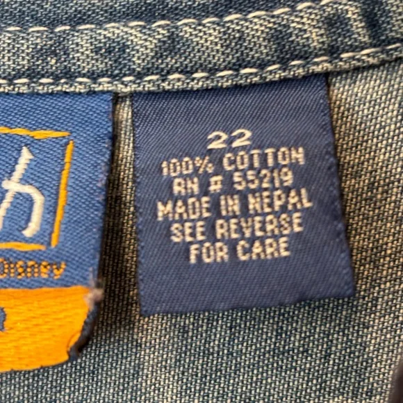 Vintage Disney Pooh Denim Button-Up Shirt with Embroidered Winnie the Pooh - Picture 4 of 6